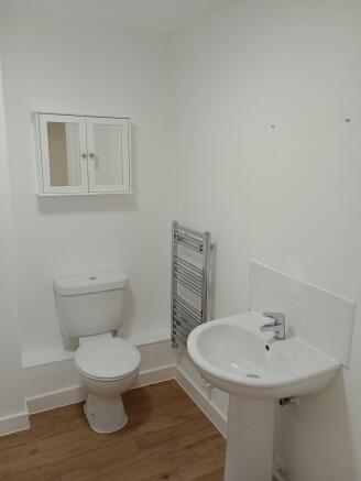 Flat 3, Anchorage Court, 19 Albert Way, East Cowes, Isle of Wight photo 4