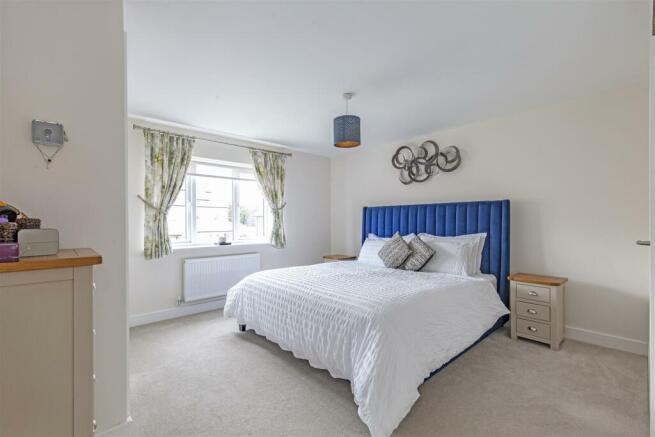 Bedroom 1-1.jpg