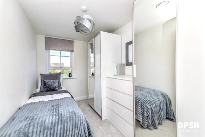 2 bed Flat for sale Image 12