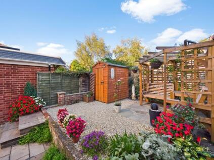 Falkland Road, Dorking, RH4