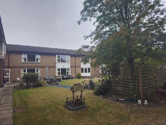 1 bed Flat to rent Image 9