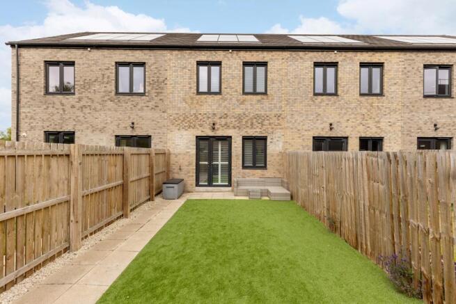 2 bed Terraced for sale Image 6