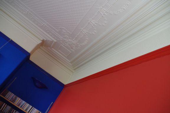 DECORATIVE CORNICE