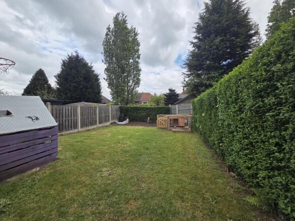 3 bed Semi-Detached for sale Image 6