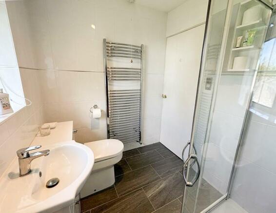 SHOWER ROOM