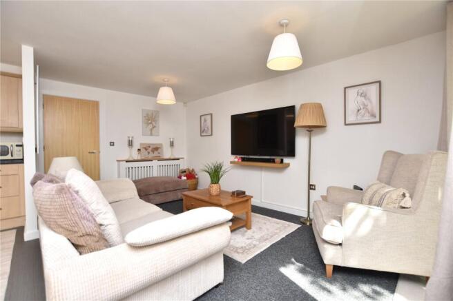 2 bed Apartment for sale Image 10