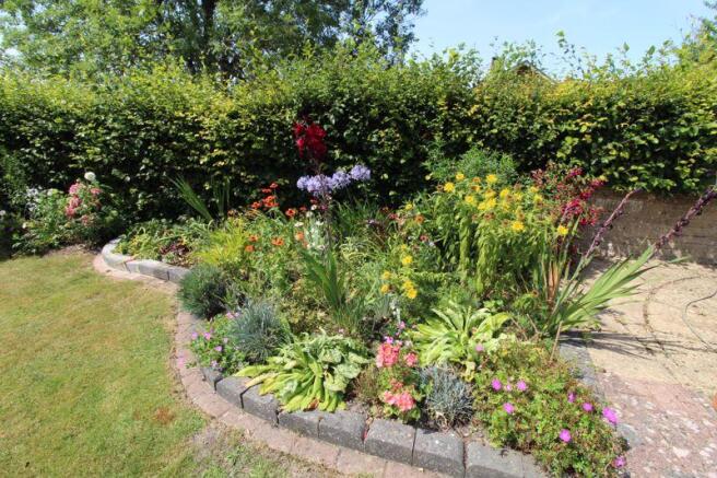 Rear Garden Fl...