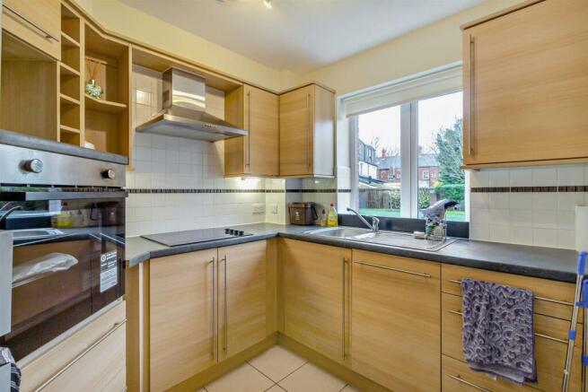 Kitchen: