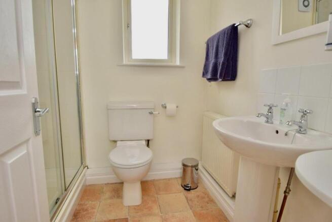 SHOWER ROOM/WC