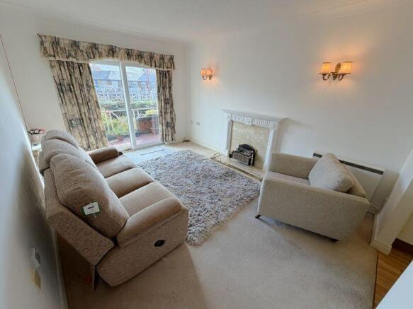 Sandringham Lodge - Thornton Cleveleys - FY5 1HD photo 3