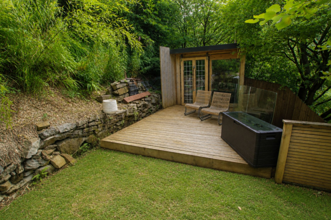 3 bed Semi-Detached for sale Image 4