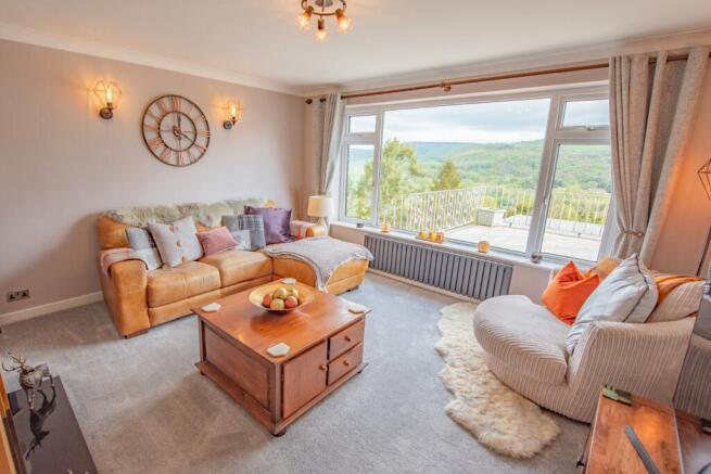 3 bed Detached for sale Image 9