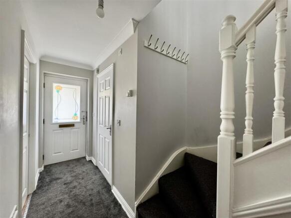 3 bed Terraced for sale Image 12