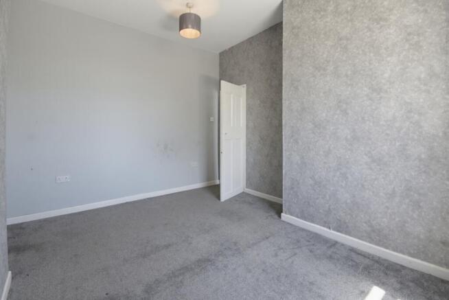4 bed Semi-Detached for sale Image 7