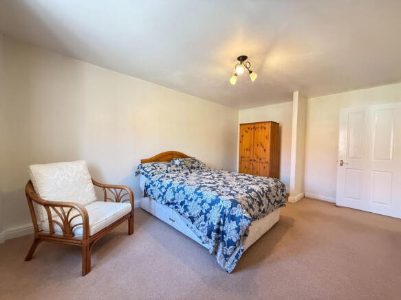 2 bed Apartment for sale Image 7