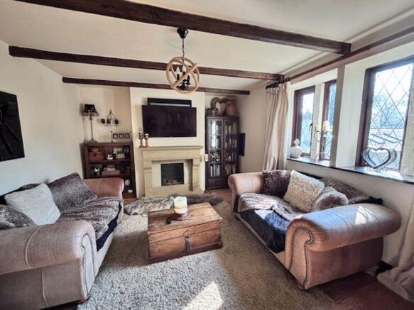 4 bed Barn Conversion for sale Image 12