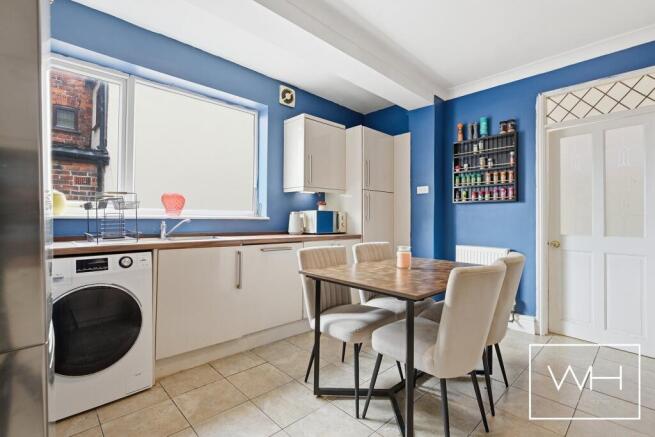 3 bed Semi-Detached for sale Image 11