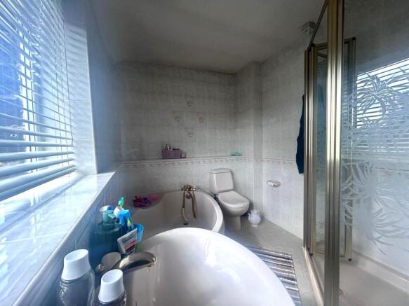 2 bed Terraced for sale Image 10