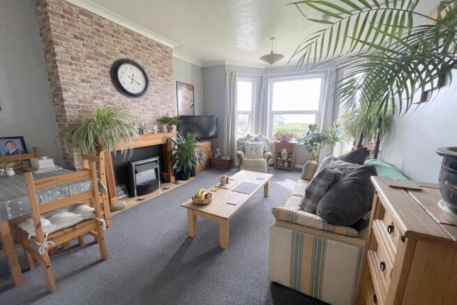 Lounge/sitting room