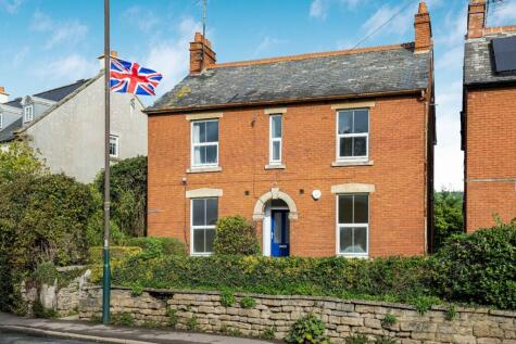 Bath Road, Stonehouse, Gloucestershire, GL10