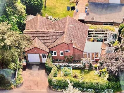 Station Road, Ormesby