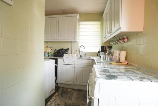 3 bed Semi-Detached for sale Image 6