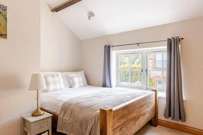 bedroom 4.jpg