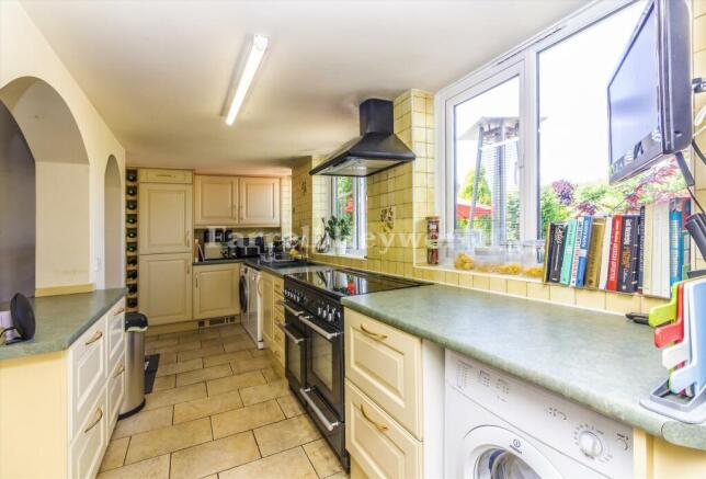 Kitchen image 2