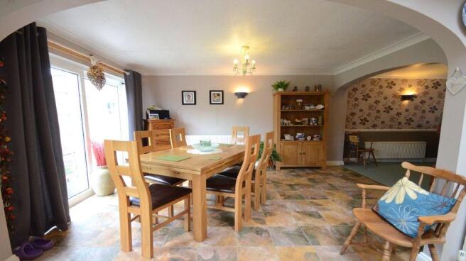 Dining Area 1B