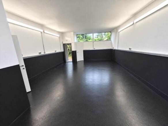 03_Unit_15_Interior_