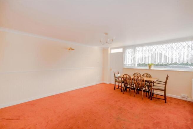 49 Priory Road, Rugeley, WS15 1HZ 6.jpg