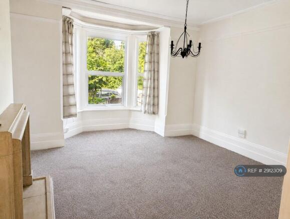 Front Lounge/Bedroom 2