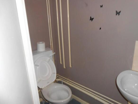 33 Bringhurst WC.JPG
