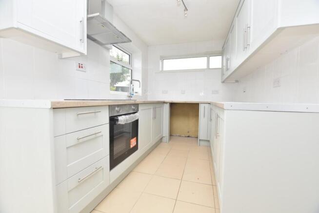 Riber Close, Inkersall, Chesterfield, S43 3EU photo 4