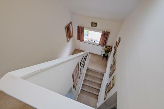 70 Belstane Rd, Carluke ML8 4BG-44.jpg