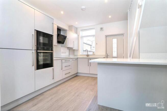 KITCHEN/DINER