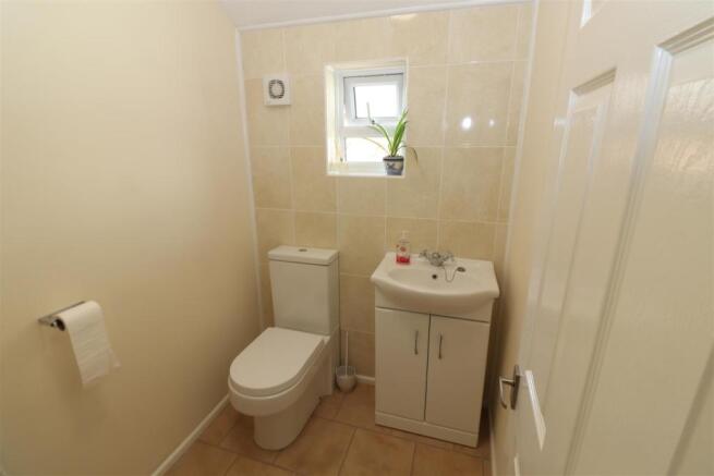 First Floor Washroom / WC