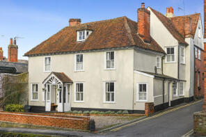 Broomhill House, Colchester Road, Halstead CO9 2EA