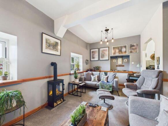 2 bed Apartment for sale Image 12
