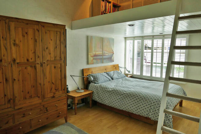 Bed 1