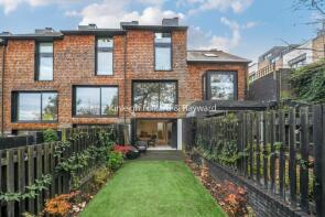 48, Connaught Gardens, Hornsey, London N10 3LB