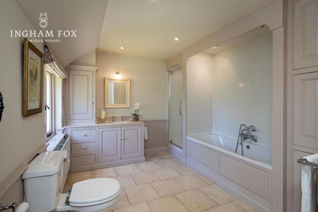 Bedroom 2 Ensuite