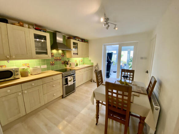 kitchen diner adeliade 