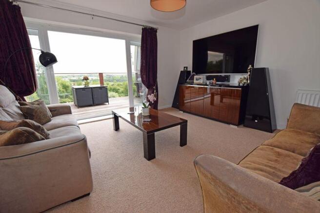 Lounge 2
