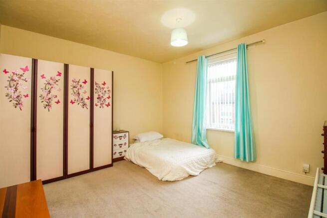 2 bed Terraced for sale Image 5