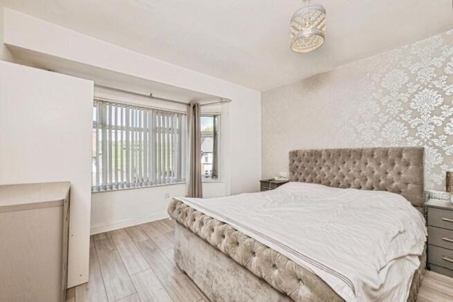 3 bed Semi-Detached for sale Image 10