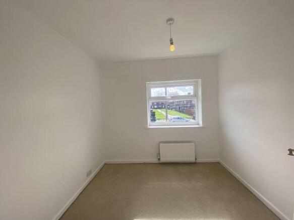 3 bed Semi-Detached to rent Image 10