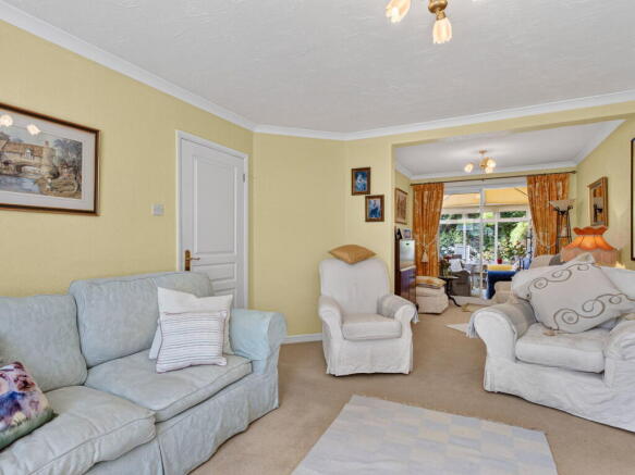 Balmoral Close, Market Harborough, LE16 8JH photo 4