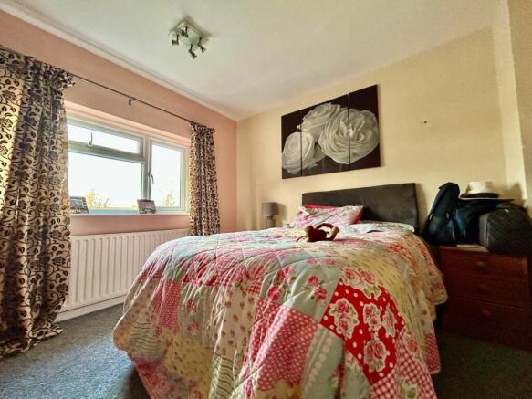 3 bed Semi-Detached for sale Image 7