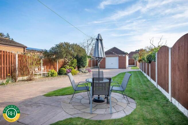 3 bed Semi-Detached for sale Image 9
